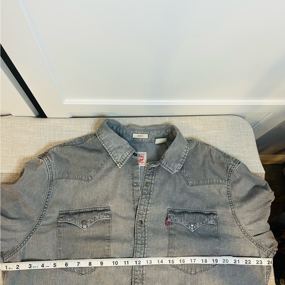 Levi's Gray Casual Button Down Shirt - Picture 5 of 5